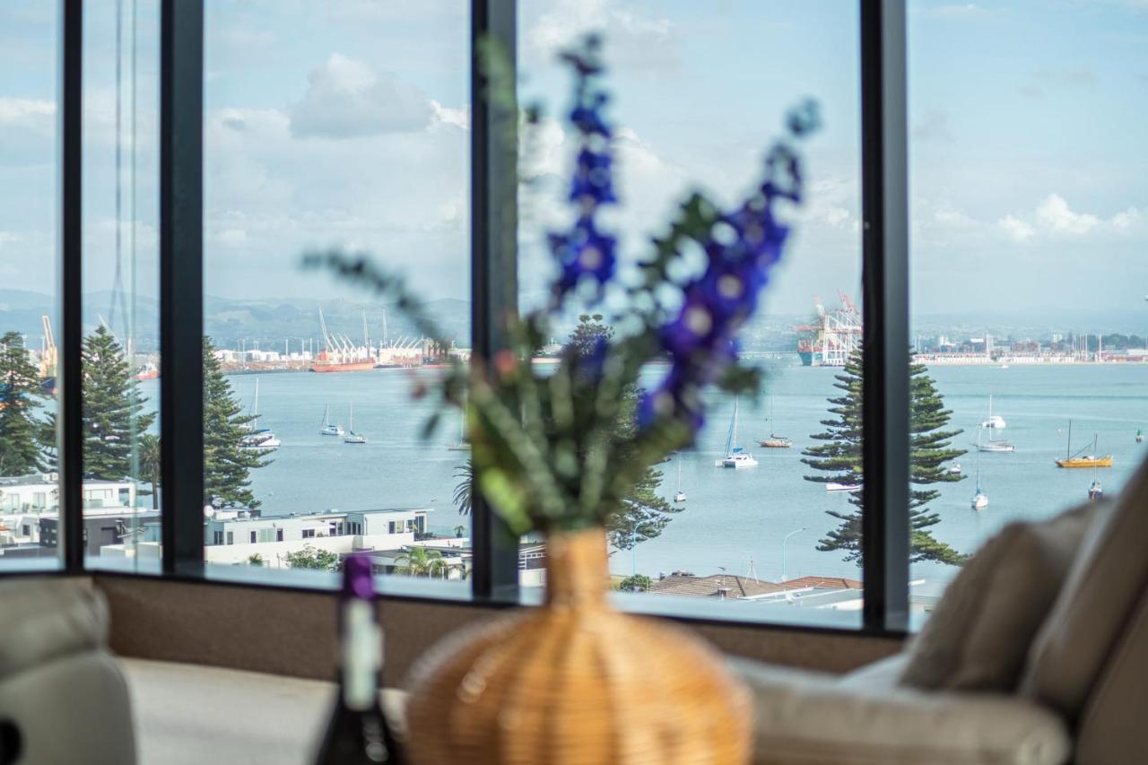 Apartamento Superb Elevated Views Of Harbour With Heated Pool, Gym & Parking Mount Maunganui Exterior foto