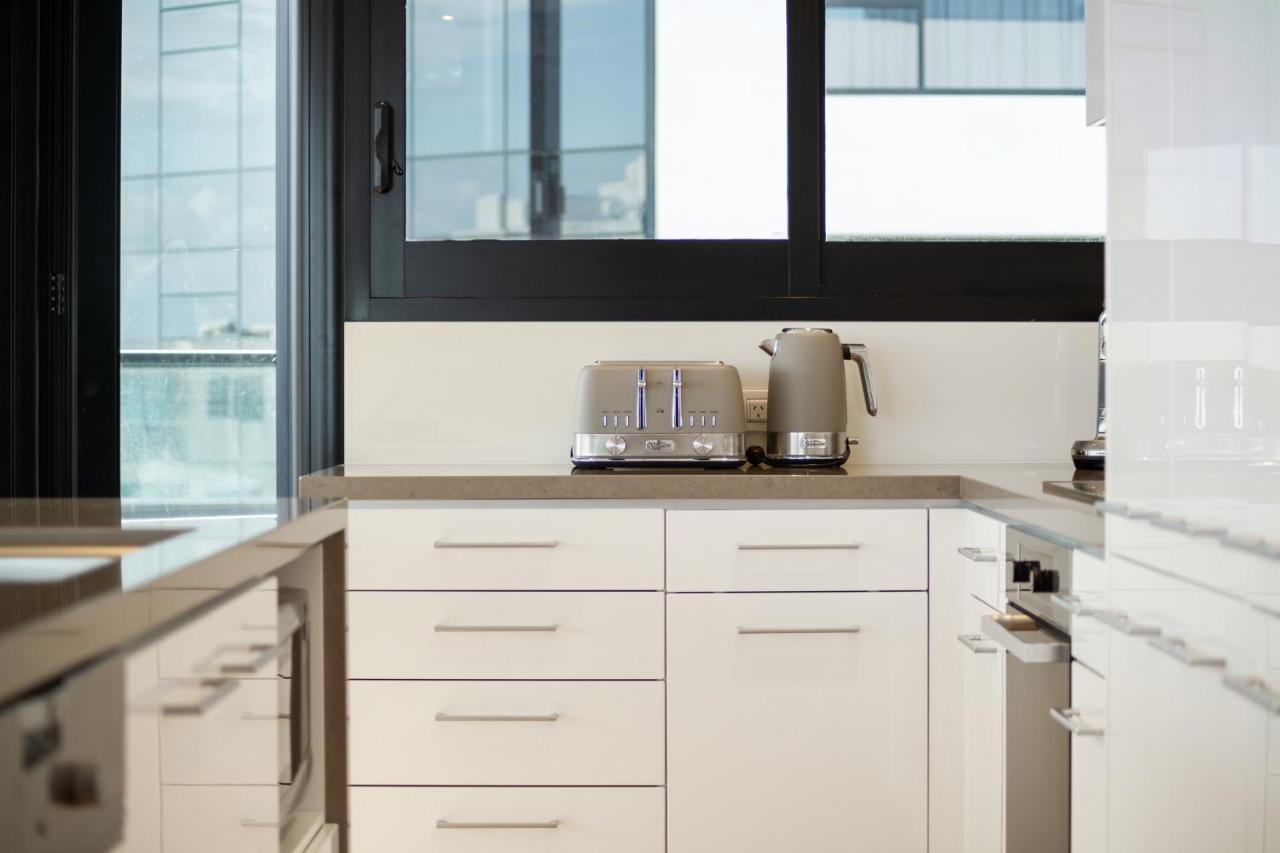 Apartamento Superb Elevated Views Of Harbour With Heated Pool, Gym & Parking Mount Maunganui Exterior foto